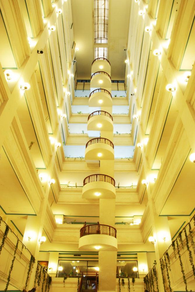 Satelit Hotel 泗水 外观 照片